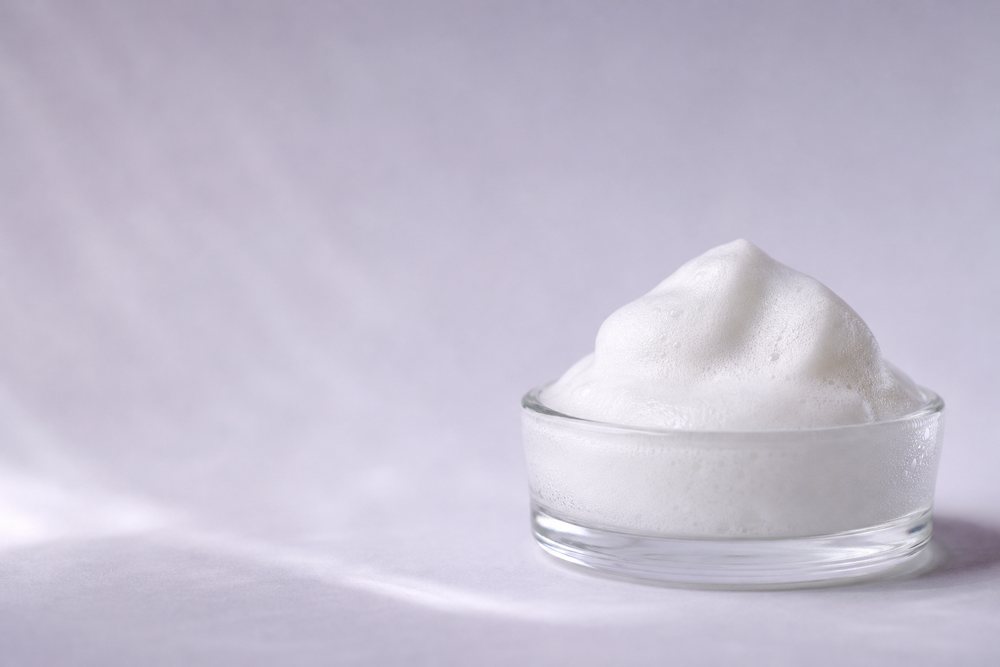 A dish of white foam